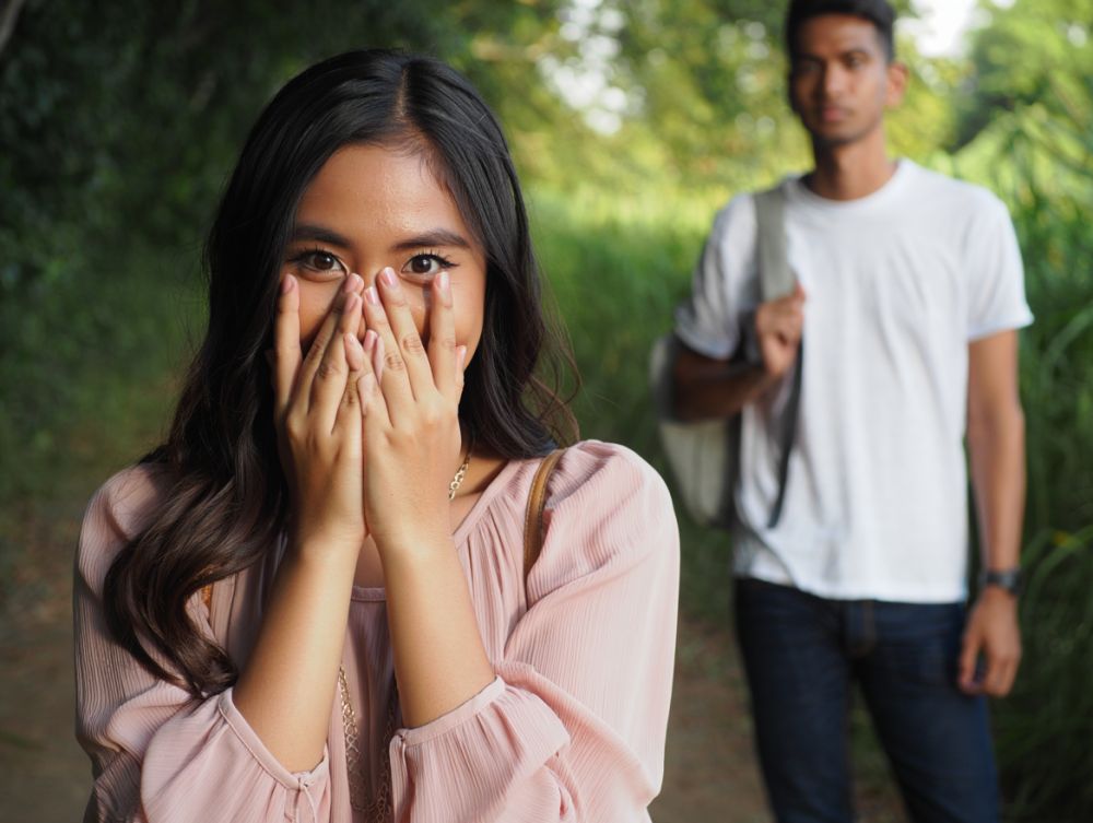 50 Puisi romantis bikin baper 2025, kata-kata indah yang menyentuh hati