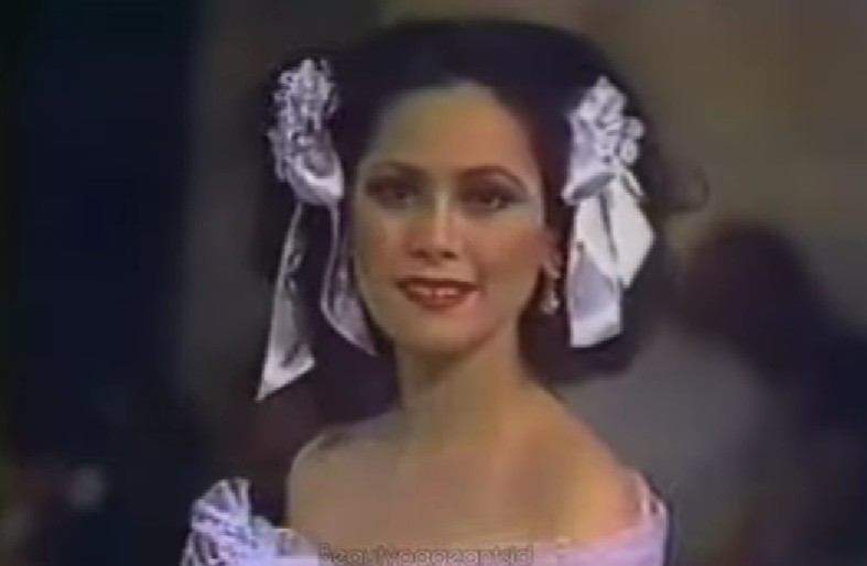 Tak banyak yang tahu, Dewi Soekarno ternyata pernah jadi juri Miss Universe 1978, ini 9 potretnya