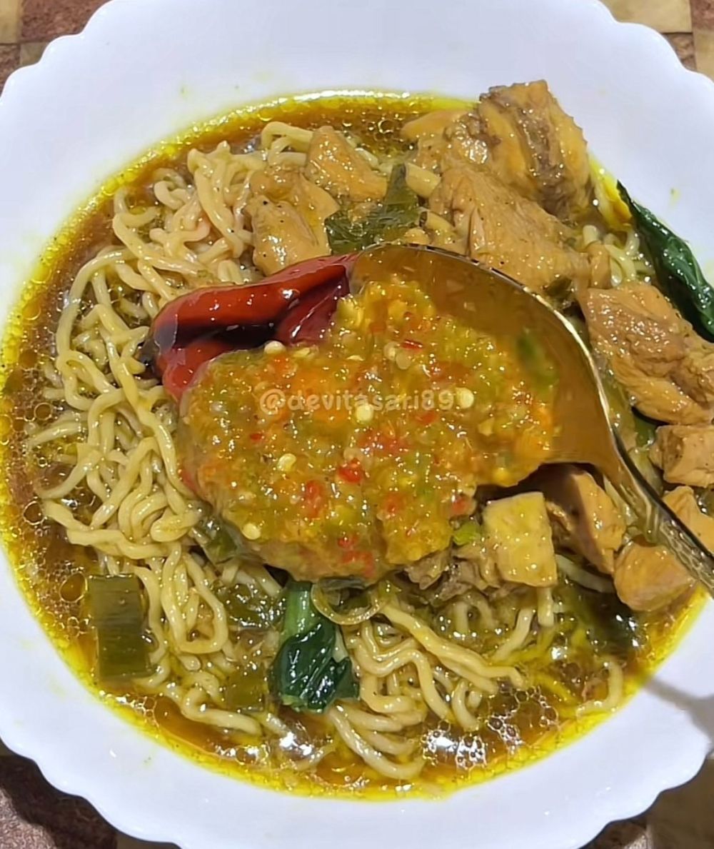 9 Resep mie ayam homemade gurih dan empuk, mudah dibuat sendiri di rumah