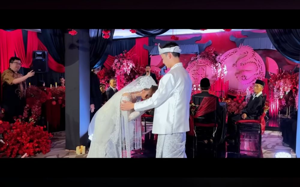 9 Potret pernikahan Meyden dan pacar mualafnya, sudah akad Agustus baru dipublish sekarang