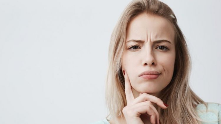 10 Toner menyamarkan kerutan di sekitar mulut, mengatasi keriput wajah harga di bawah Rp 150 ribu