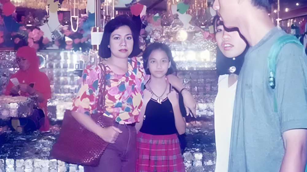 Punya ibu seorang dokter gigi, intip 11 potret Bunga Citra Lestari bareng ibunda yang selalu kompak