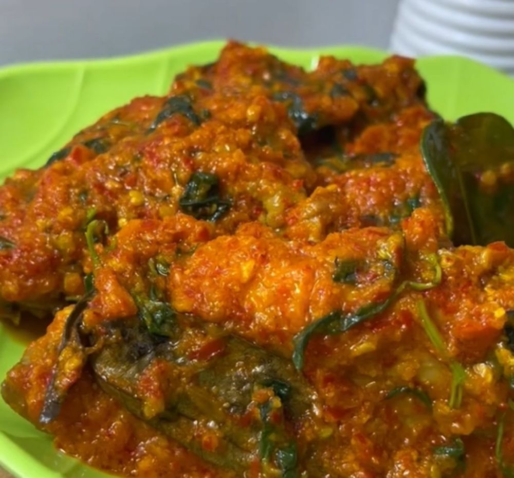 9 Resep ayam rica-rica, pedas menggigit dan gurihnya nendang