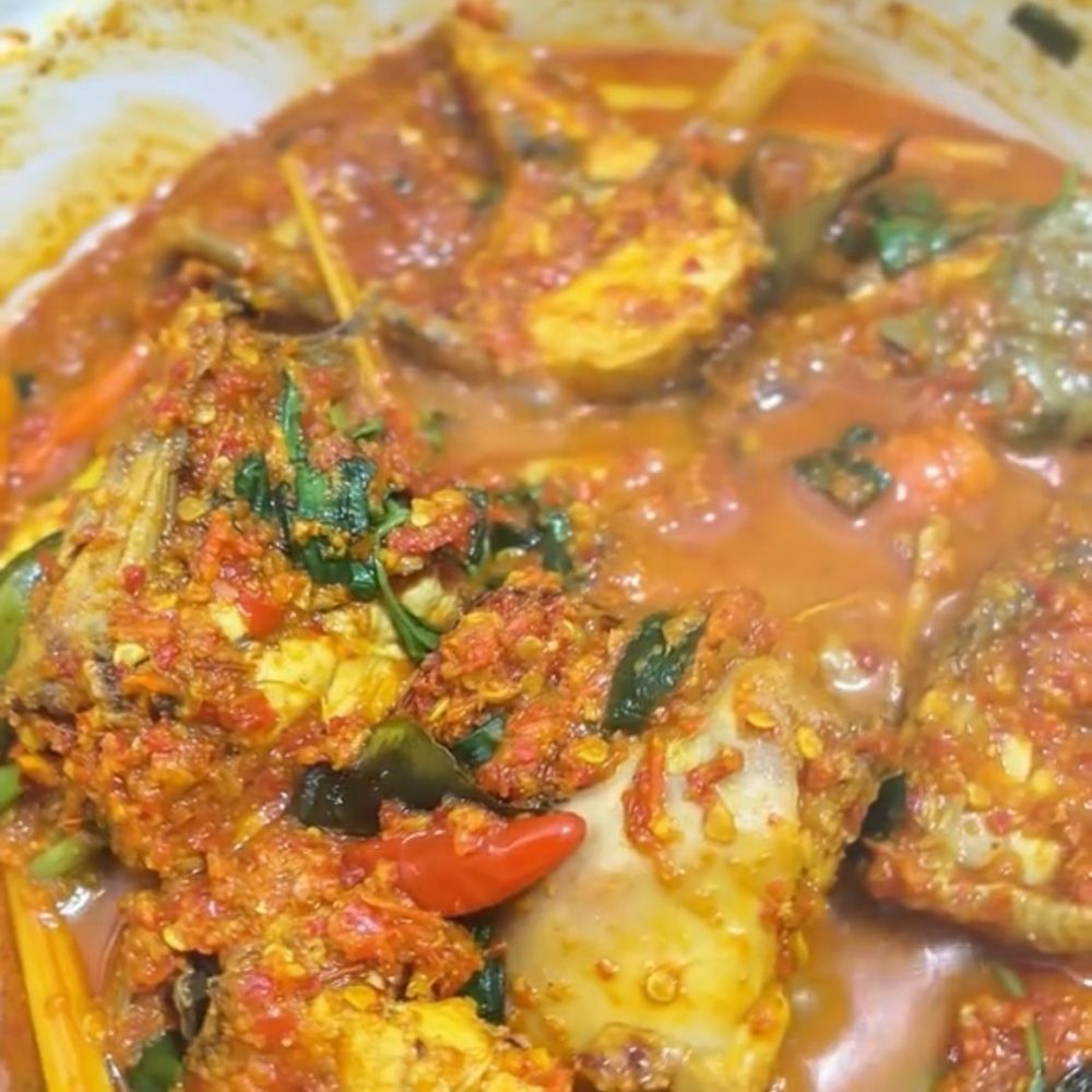 9 Resep ayam rica-rica, pedas menggigit dan gurihnya nendang