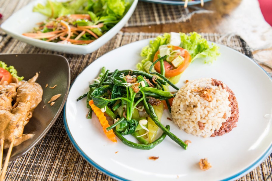 Dokter ini jelaskan alasan orang Jepang hidup sehat meski tetap makan nasi, ternyata ditambah 1 bahan