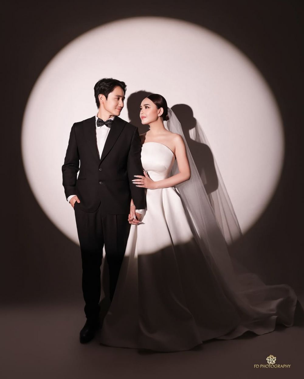Amanda Manopo dan Kenny Austin segera menikah, ini 11 potret prewedding yang baru diungkap