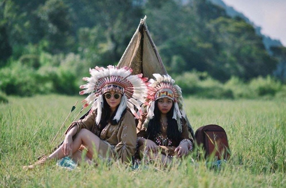  Tak banyak yang tahu, ternyata 7 seleb ini punya anak angkat, intip potret kedekatannya