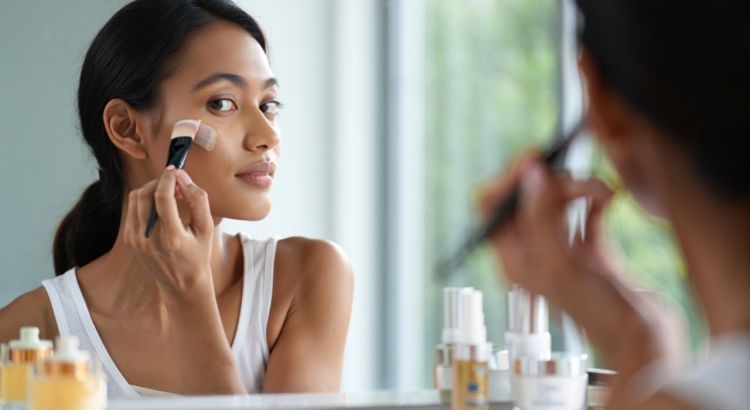 10 Rekomendasi primer lokal terbaik untuk samarkan pori-pori dan bikin makeup tahan lama