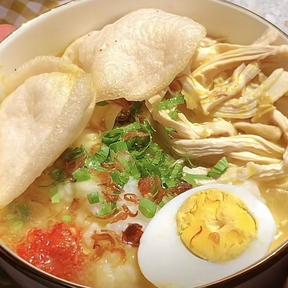 9 Resep bubur ayam lezat dan gurih, sarapan hangat yang bikin hari jadi semangat