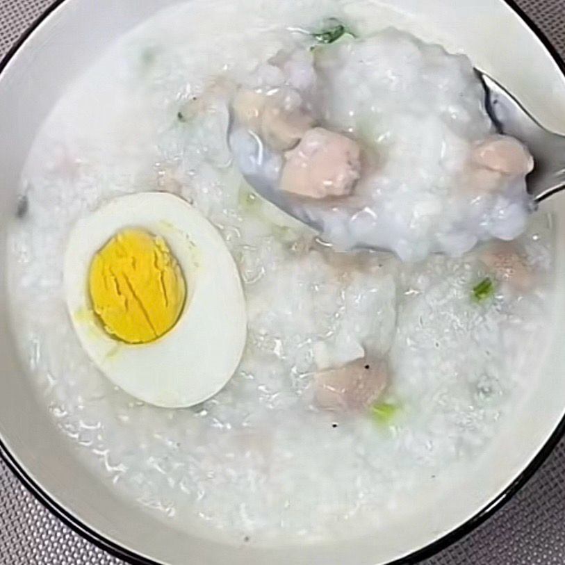 9 Resep bubur ayam lezat dan gurih, sarapan hangat yang bikin hari jadi semangat