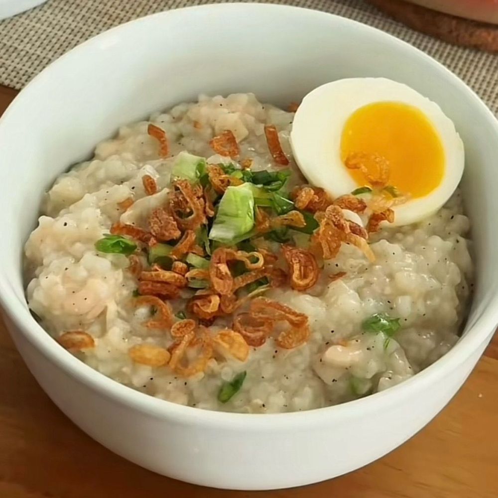 9 Resep bubur ayam lezat dan gurih, sarapan hangat yang bikin hari jadi semangat