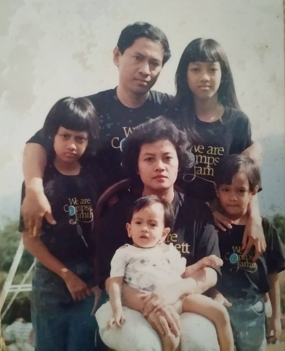 Masa muda ibu seleb ini disebut mirip Marsha Aruan, 9 potretnya dari dulu hingga kini yang beda banget