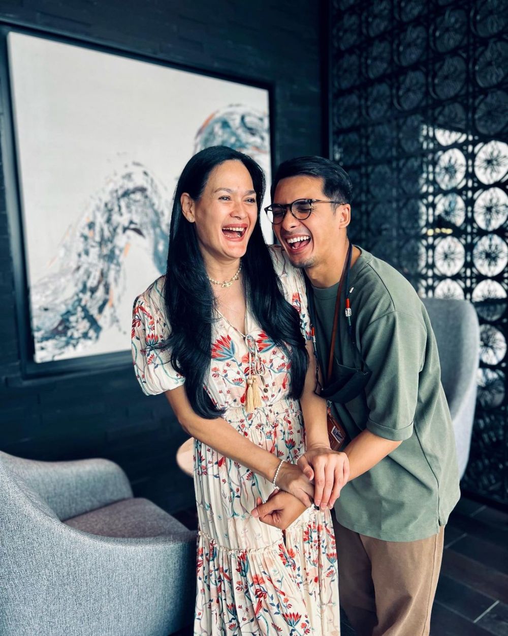 11 Potret kebersamaan Ricky Harun dan Donna Harun, ibu dan anak selisisah 24 tahun tapi bak kakak-adik