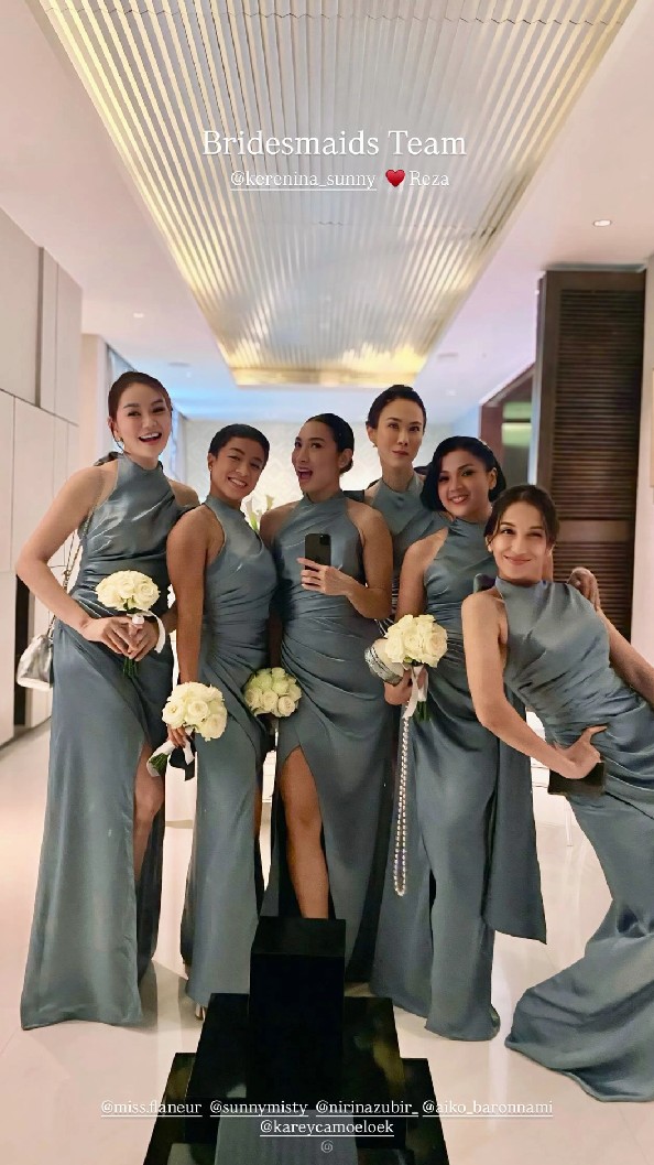 Lepas lajang di usia 39 tahun, ini 9 potret pemberkatan nikah Miss Indonesia 2009 Kerenina Sunny