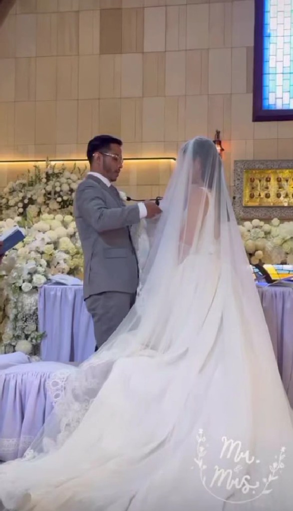 Lepas lajang di usia 39 tahun, ini 9 potret pemberkatan nikah Miss Indonesia 2009 Kerenina Sunny