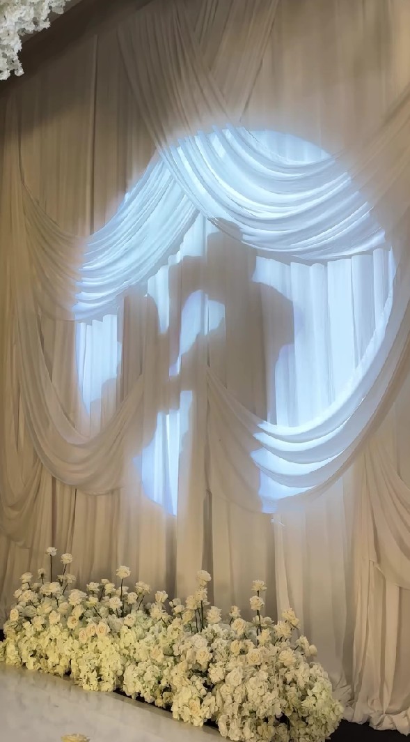 9 Potret resepsi pernikahan Amanda Manopo dan Kenny Austin, usung konsep intimate dinner