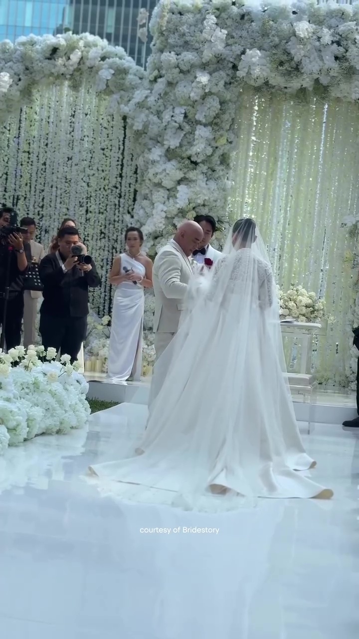 9 Momen haru Ramon Gauna melepas Amanda Manopo menikah, tangis bahagia menyertai