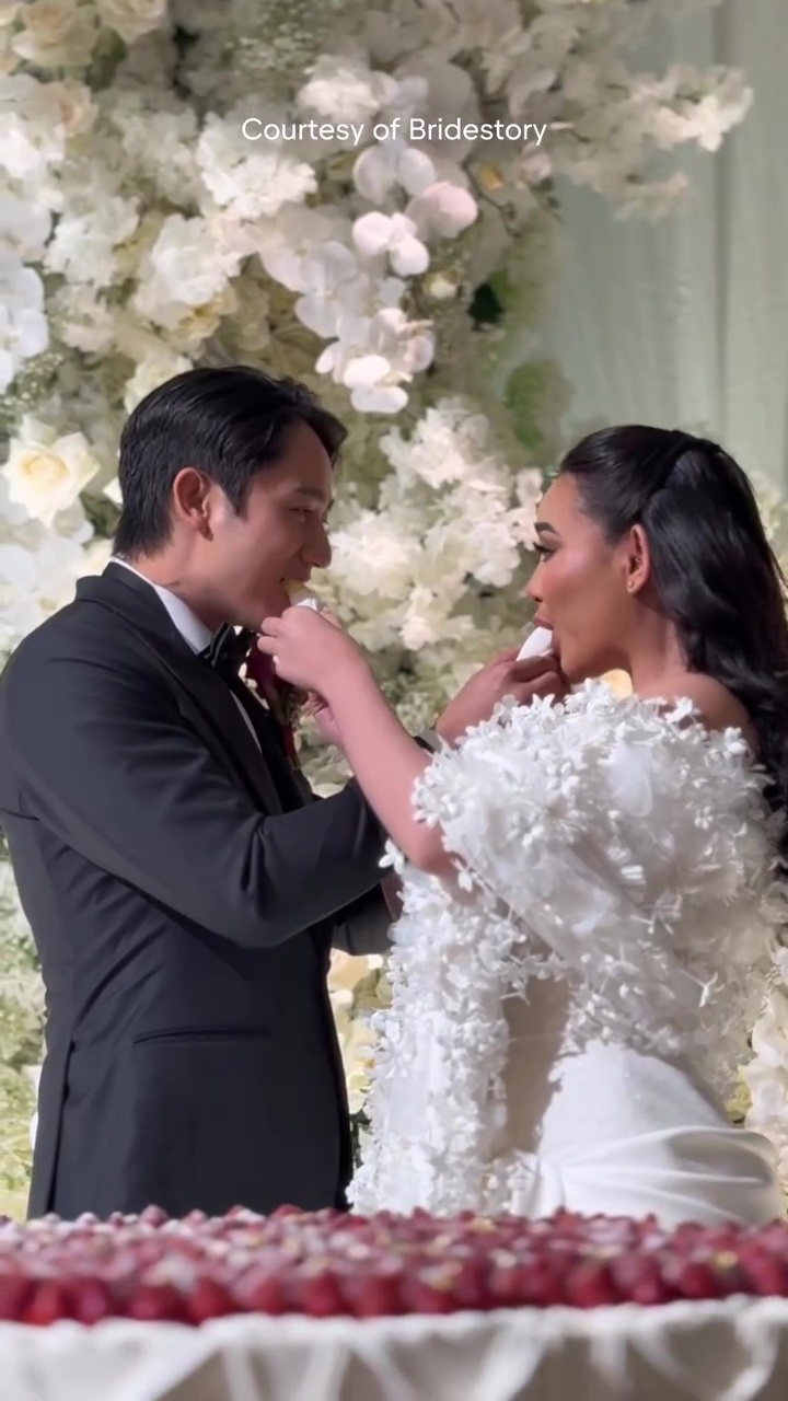 7 Potret kue pernikahan Amanda Manopo dan Kenny Austin, pilih gaya Italian modern nan elegan