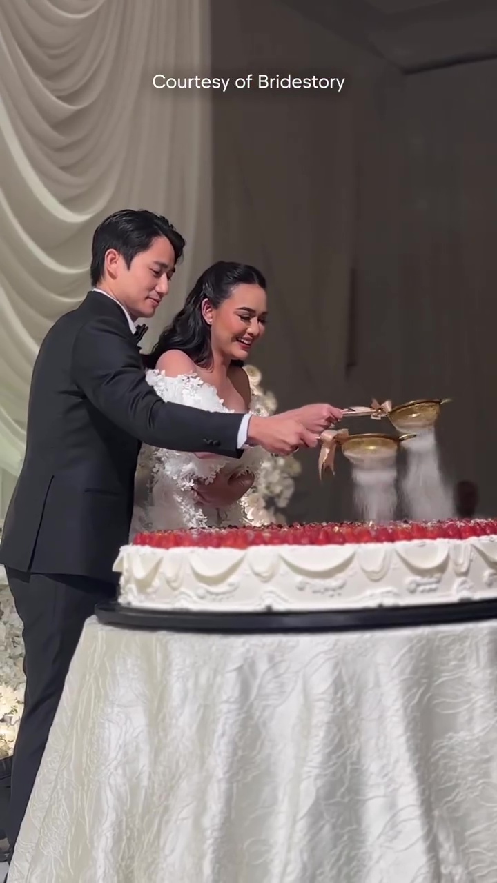 7 Potret kue pernikahan Amanda Manopo dan Kenny Austin, pilih gaya Italian modern nan elegan