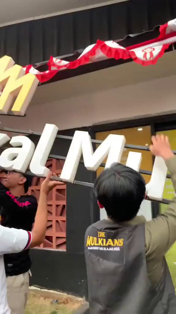 Taqy Malik tak sanggup bayar hutang tanah sengketa, ini 9 momen pembongkaran masjid Malikal Mulki