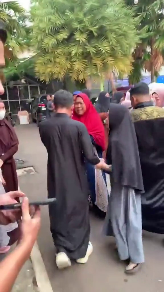 Taqy Malik tak sanggup bayar hutang tanah sengketa, ini 9 momen pembongkaran masjid Malikal Mulki