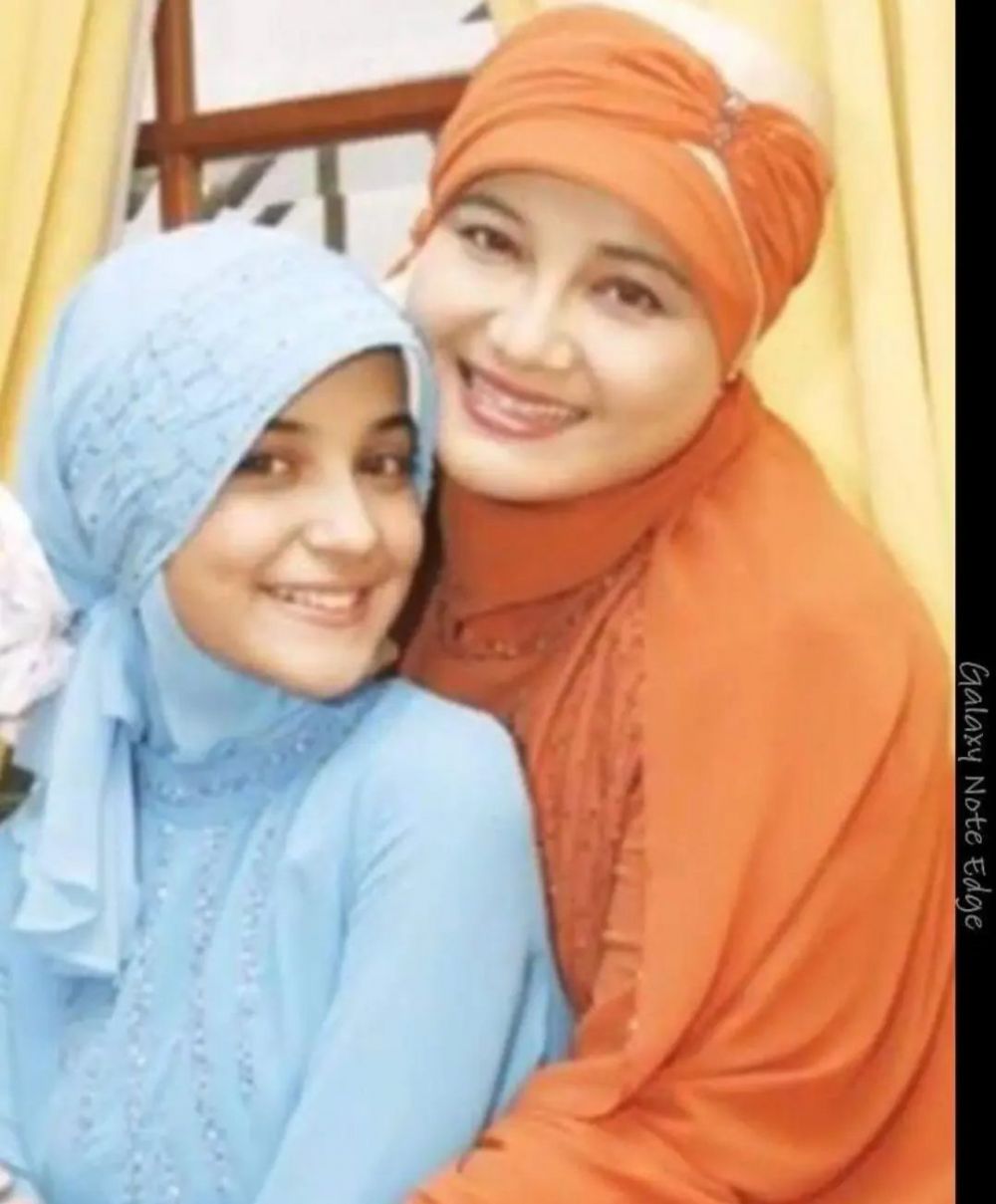 11 Potret transformasi Fenny Bauty yang awet muda di usia 59, definisi nenek cantik dan penyayang