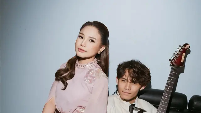 6 Momen Rossa dan Rizky Langit Ramadhan, ibu dan anak selisih 28 tahun tapi kedekatannya bak bestie
