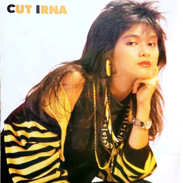 Dulu sepanggung dengan Nike Ardilla di band Denis Angel, 11 transformasi lady rocker ini tuai atensi