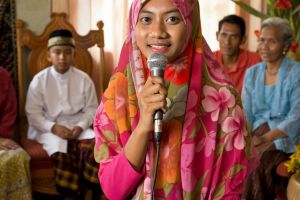 10 Contoh teks MC sunatan singkat untuk acara di rumah, praktis tapi tetap resmi