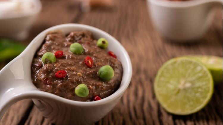Dapur bau terasi usai masak? Atasi dengan 2 bahan ini agar lebih praktis tanpa repot merebus rempah
