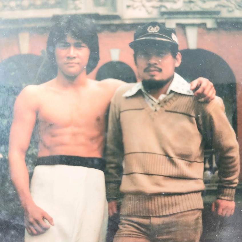 Aktor laga Tanah Air ini dipanggil 'guru' oleh Andy Lau, begini 9 potret rupawannya saat muda