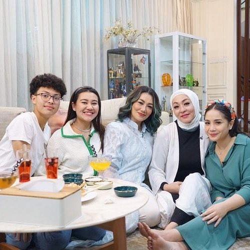 12 Potret kebersamaan Reza Artamevia dan Angelina Sondakh ini bagai kakak-adik, jauh dari permusuhan