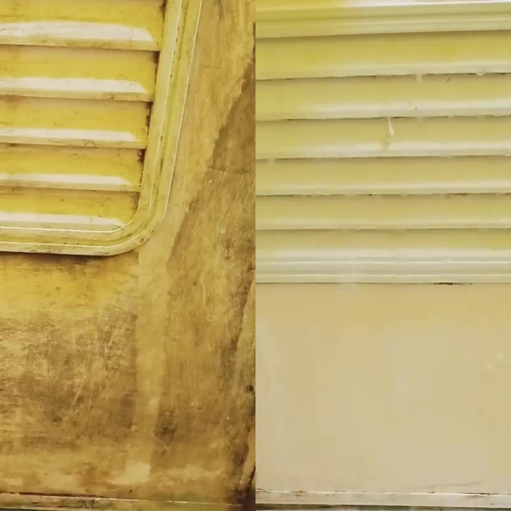 Punya pintu kamar mandi dekil tak perlu langsung diganti, cukup bersihkan dengan 1 bahan dapur ini 