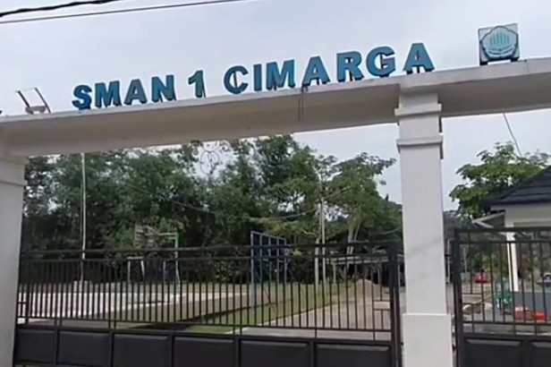 Alasan pemprov nonaktifkan kepsek SMAN 1 Cimarga yang tampar siswa, biar siswa mogok kembali sekolah