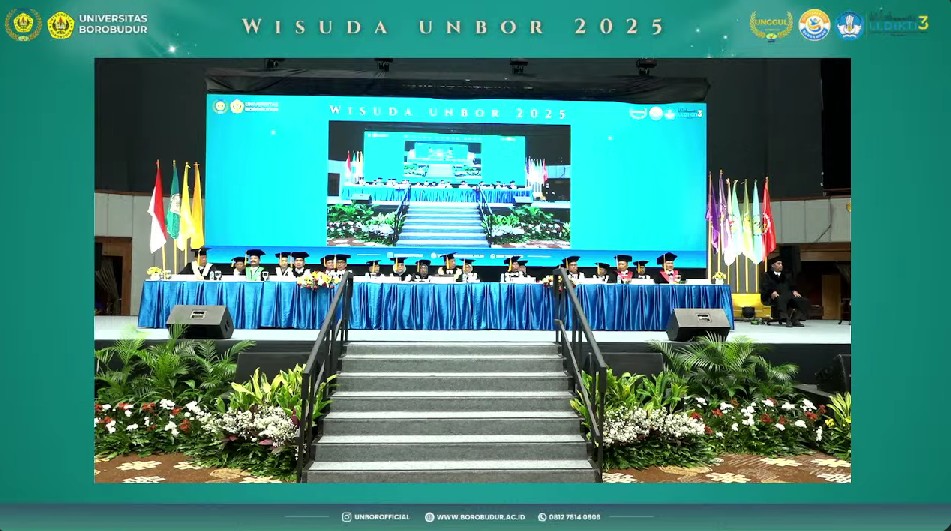 7 Potret Ahmad Sahroni wisuda S3 Universitas Borobudur, disertasinya soal pemberantasan korupsi