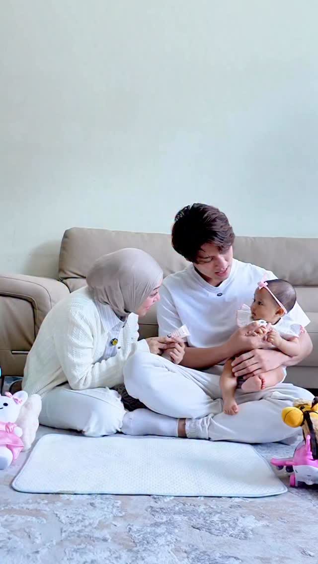 Curhat Rizky Billar usai Lesty Kejora hamil anak ketiga, akui pusing bagi warisan