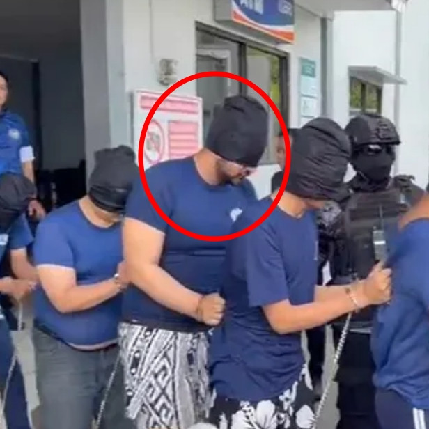 9 Potret Ammar Zoni dipindah ke Nusakambangan usai kasus narkoba di lapas, wajah tertutup dan diborgol