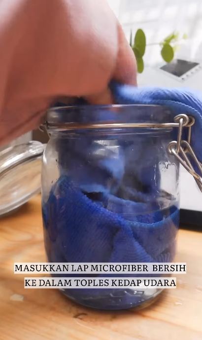 Lap dapur bau amis nggak karuan? Cuma modal cuka dan essential oil, langsung cling kayak baru