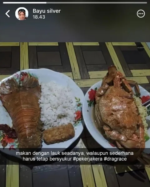 9 Status lucu WhatsApp terbaru ini nggak cuma bikin ngakak tapi juga geleng kepala, makin absrud