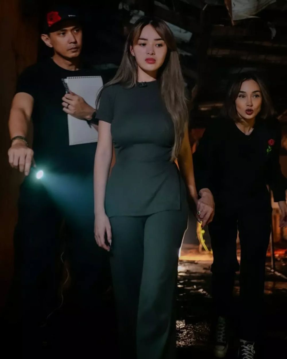 Sudah dianggap seperti ibu, ini 9 potret kedekatan Amanda Manopo dan Sara Wijayanto