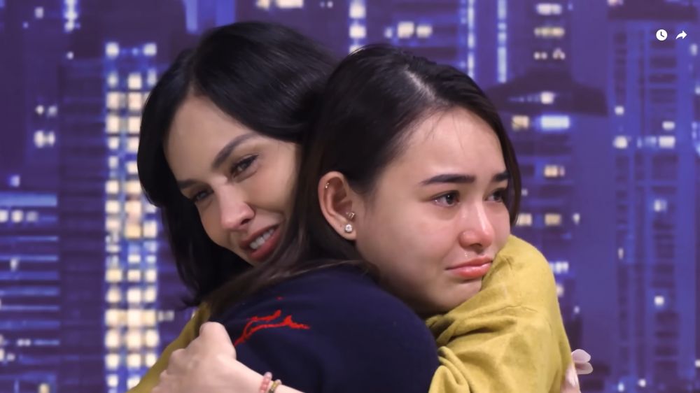 Sudah dianggap seperti ibu, ini 9 potret kedekatan Amanda Manopo dan Sara Wijayanto