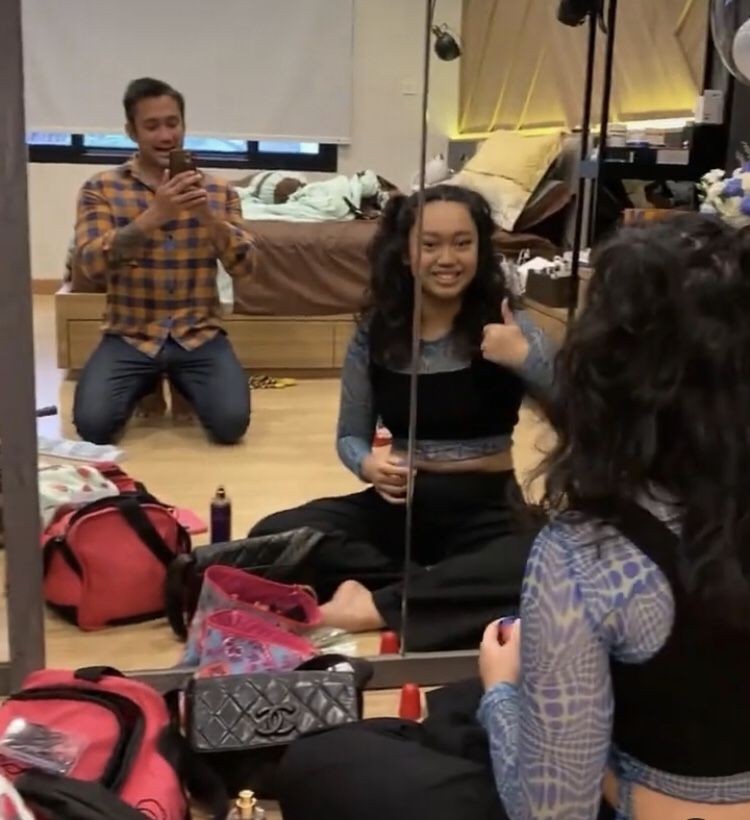 Penari latar Agnez Mo ternyata anak aktor top, begini 11 potret kebersamaannya dengan sang ayah