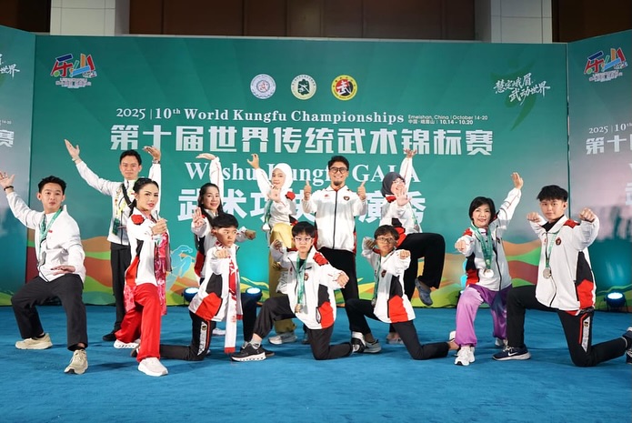 Buktikan usia bukan penghalang, 9 potret Krisdayanti raih medali perak di kejuaran dunia wushu 2025