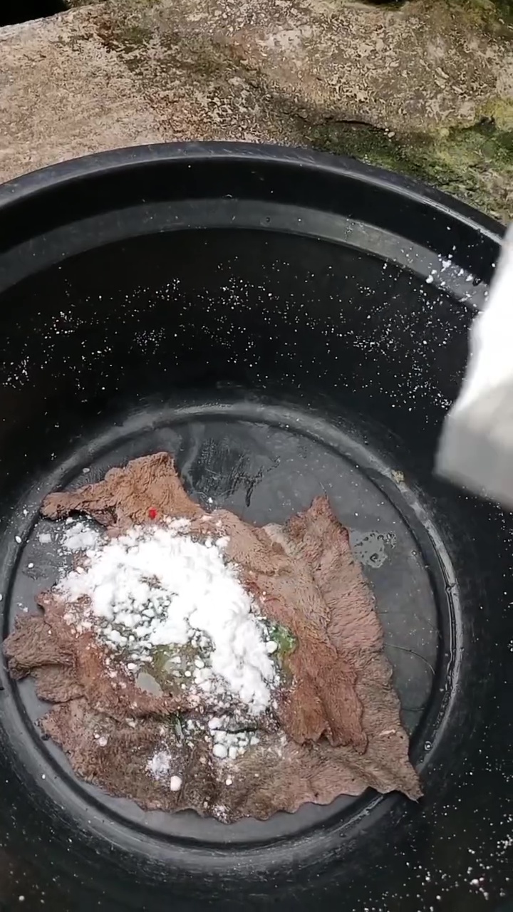 Hempaskan noda lemak dan kotoran di lap dapur bermodal baking soda, begini cara efektif menggunakannya