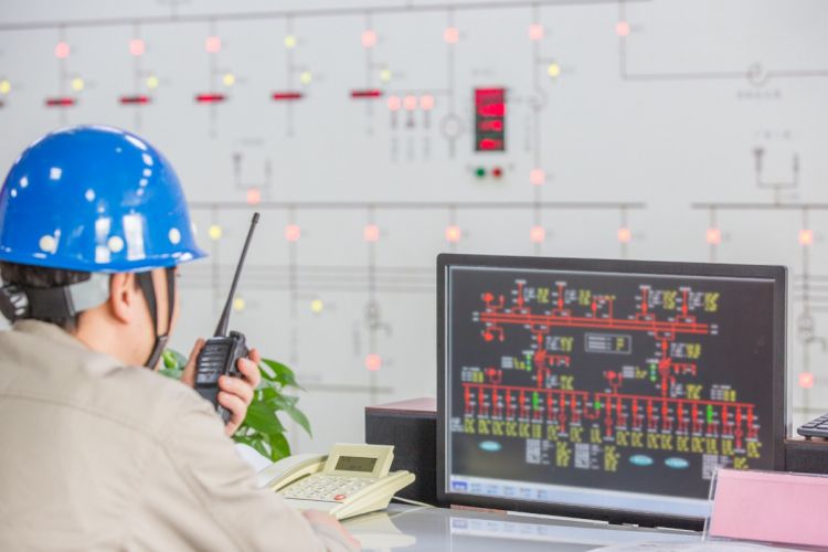 Pahami arti simbol arus listrik, induksi, oksigen, tegangan listrik, elektron, dan uranium