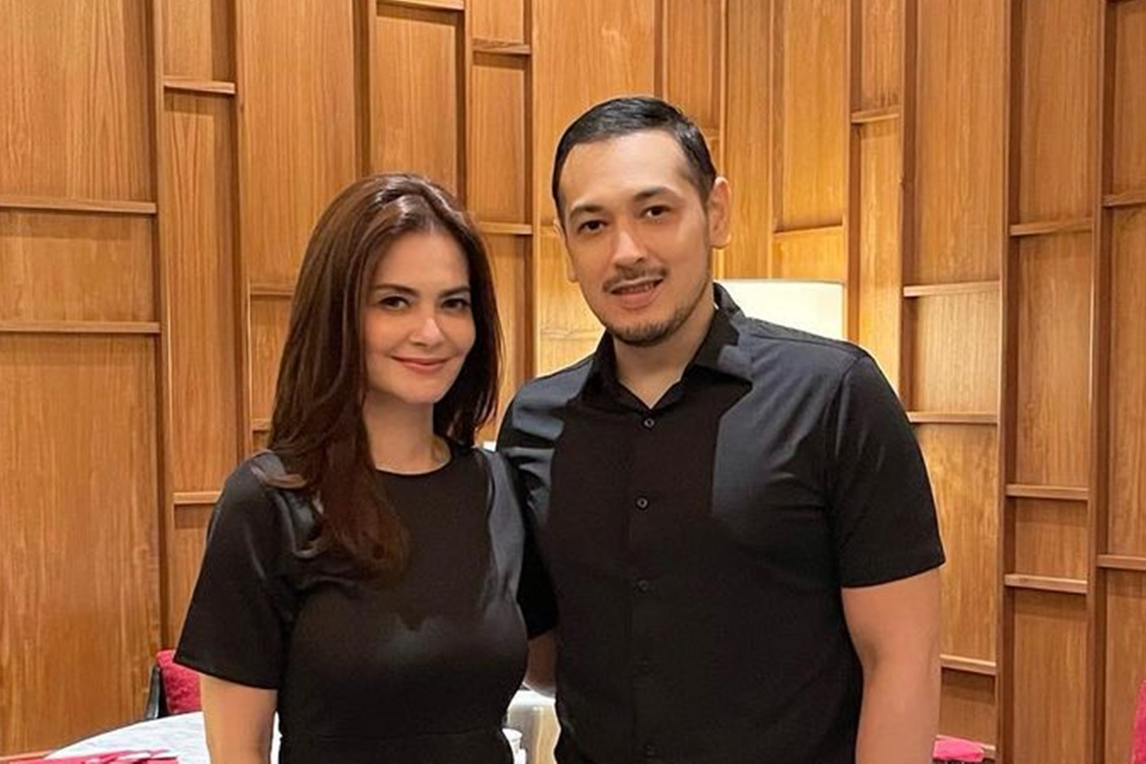 6 Tahun menikah, ini 9 potret kebersamaan Cut Tari dan Richard Kevin, definisi rumah tangga adem
