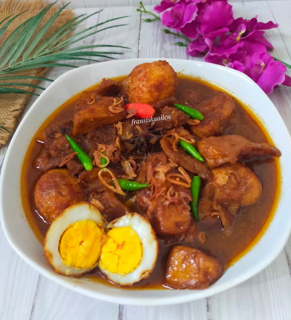 9 Resep semur telur dari yang manis, gurih, sampai pedas, cocok untuk menu praktis sehari-hari