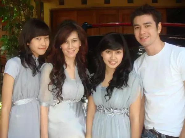 Bocah imut ini adik presenter top, gedenya jadi anggota DPRD, ini 9 potret transformasinya