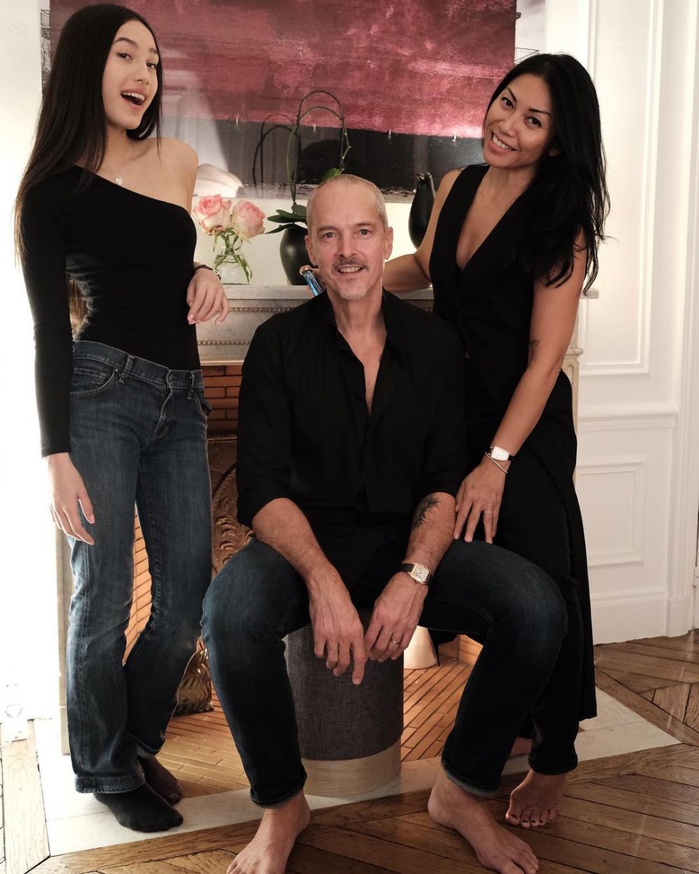 Gadis majalah TomTom jadi penyanyi internasional ternyata ibu satu anak, 9 momennya bareng sang putri