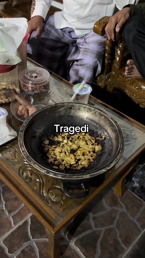 Momen apes bapak-bapak lupa hangatkan sayur nangka malah ditinggal ke musala, gosong tak tertolong